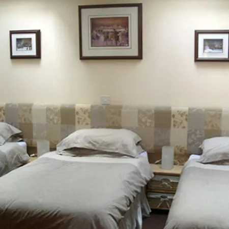 Linden Tree ת'ירסק