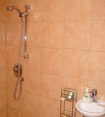 Bed & Breakfast Linden Tree *